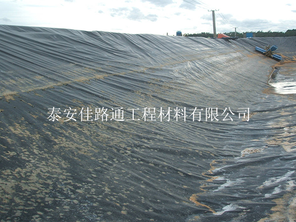水產(chǎn)養(yǎng)殖防滲膜應對四季的施工措施 水產(chǎn)養(yǎng)殖防滲膜應對四季的施工措施