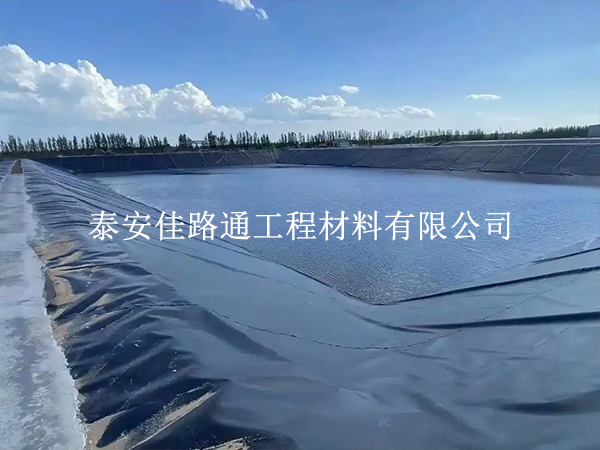 養(yǎng)殖防滲膜的基本焊接技巧:打造無縫防護(hù)的秘訣 養(yǎng)殖防滲膜的基本焊接技巧:打造無縫防護(hù)的秘訣